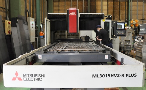 多品種少量加工向けレーザ加工機